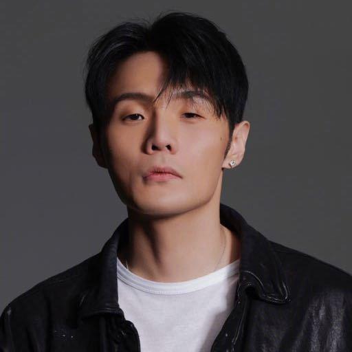 KOK体育登录入口-歌手李荣浩为什么不愿意把歌曲《李白》的改编权给单依纯？